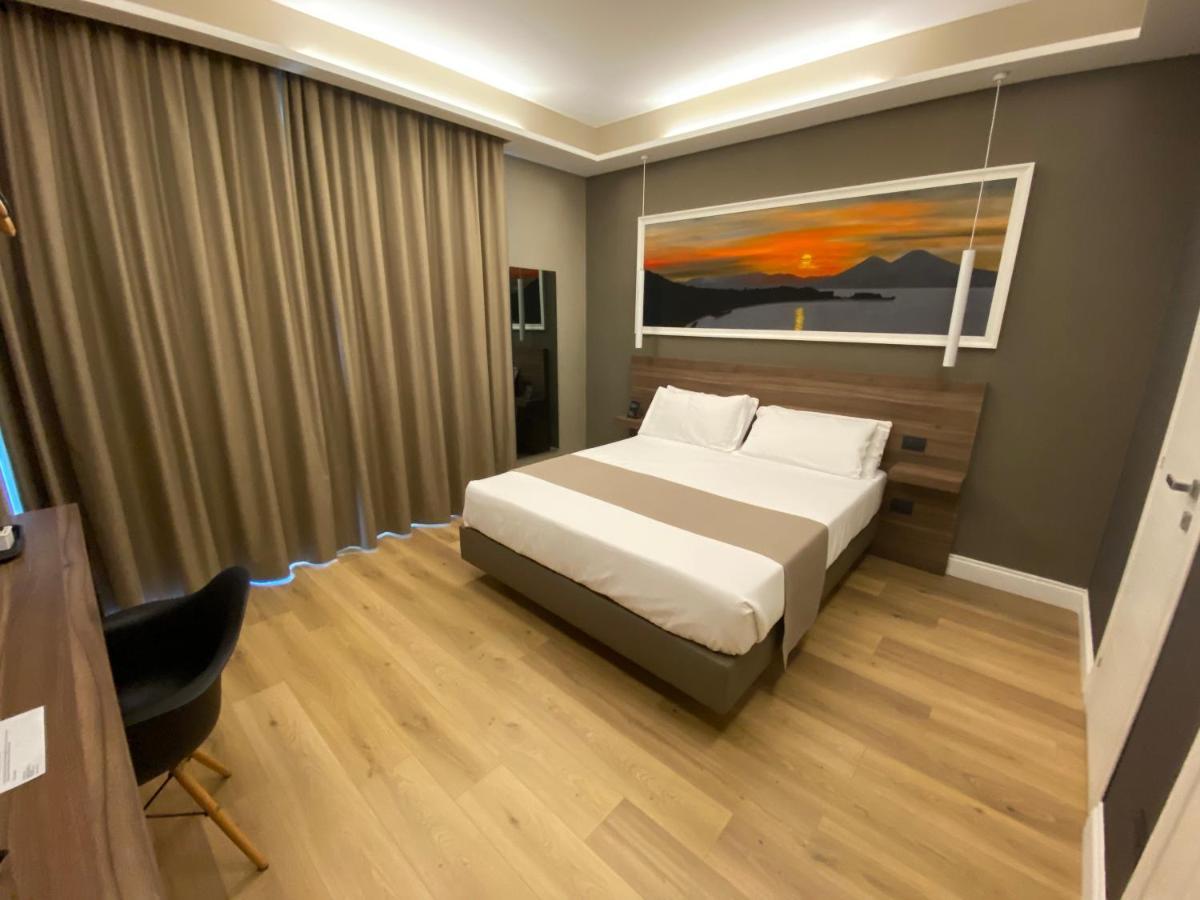 7Th Floor Suite 那不勒斯 外观 照片