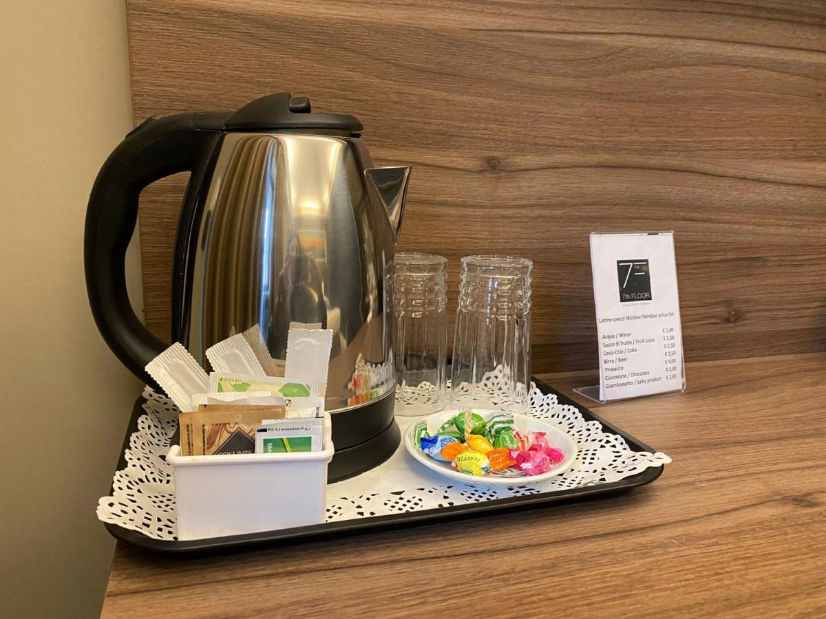 7Th Floor Suite 那不勒斯 外观 照片