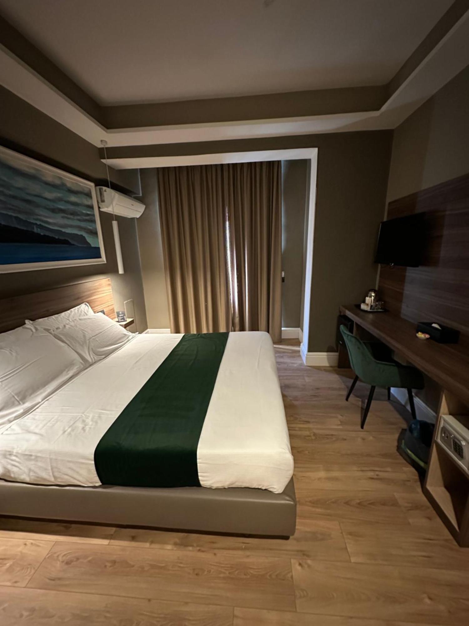 7Th Floor Suite 那不勒斯 外观 照片