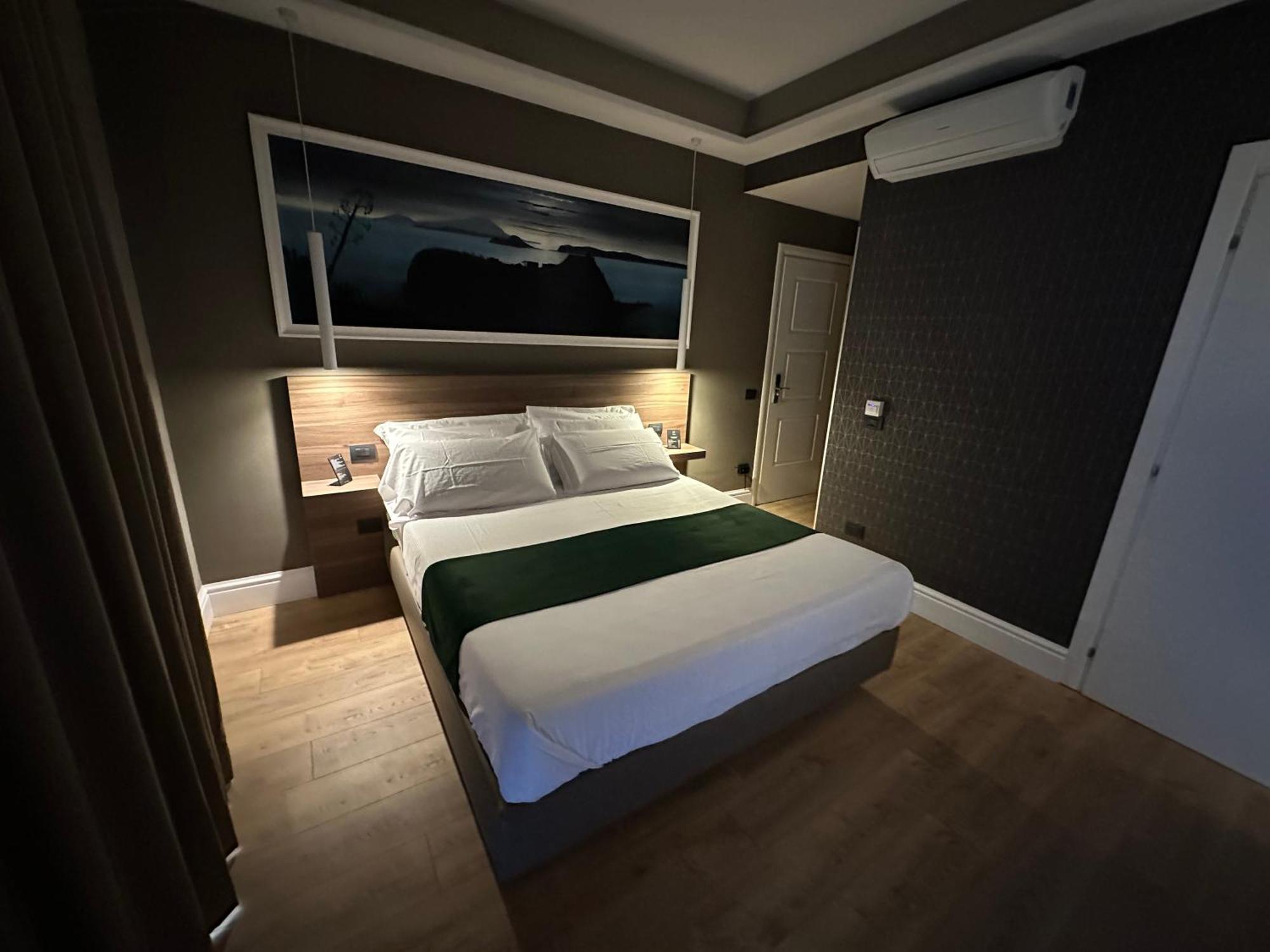 7Th Floor Suite 那不勒斯 外观 照片