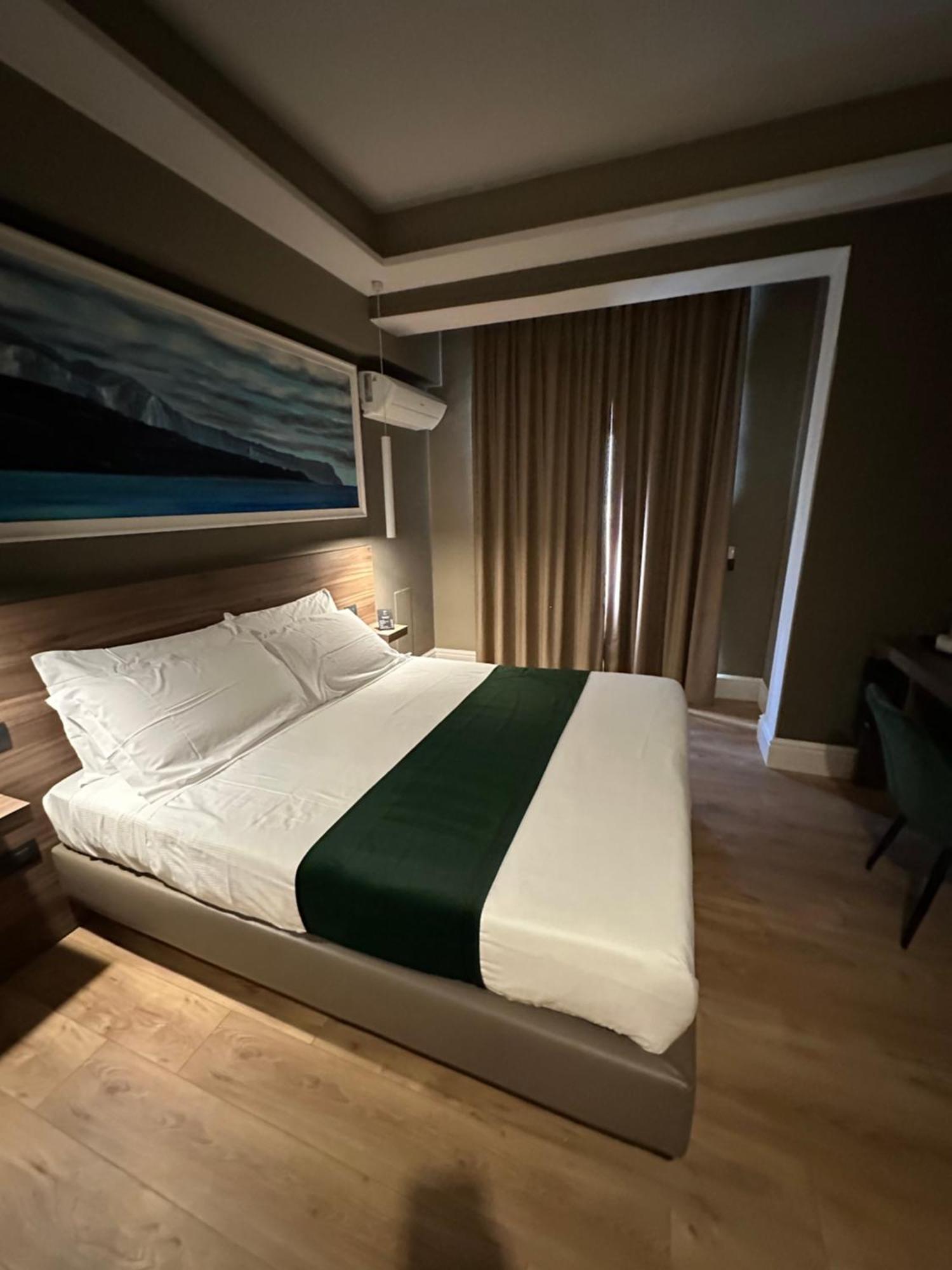 7Th Floor Suite 那不勒斯 外观 照片
