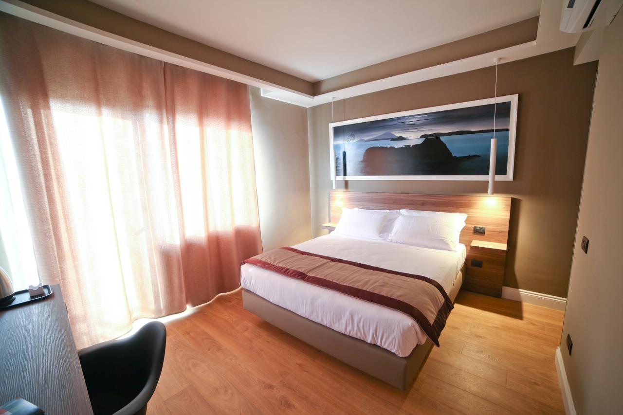 7Th Floor Suite 那不勒斯 外观 照片