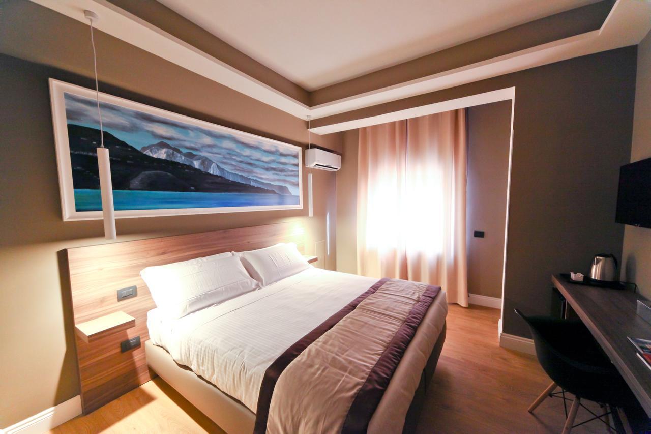 7Th Floor Suite 那不勒斯 外观 照片